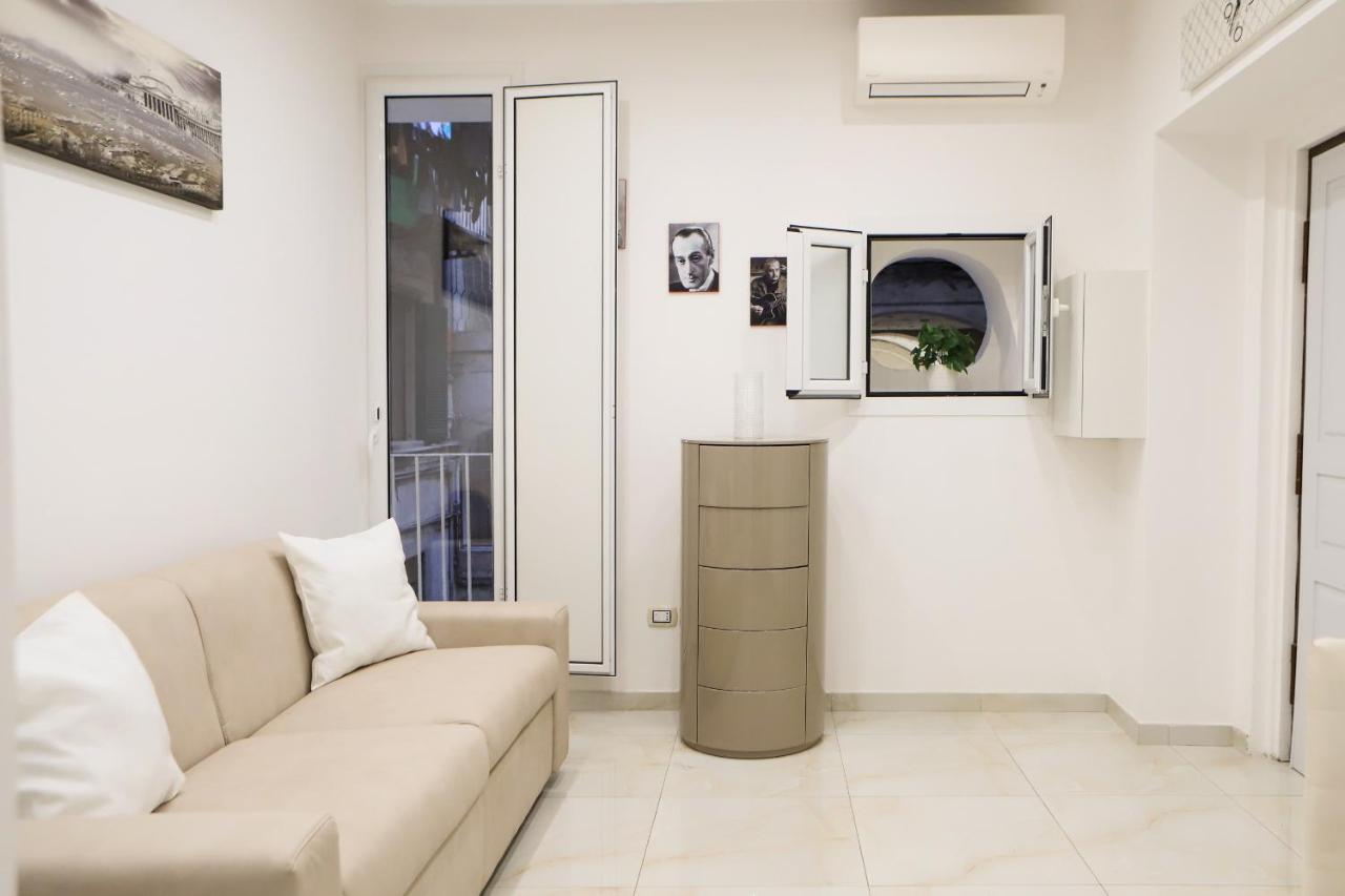 Cozy Apartment In Piazza Cavour By Wonderful Italy Naples Exterior photo